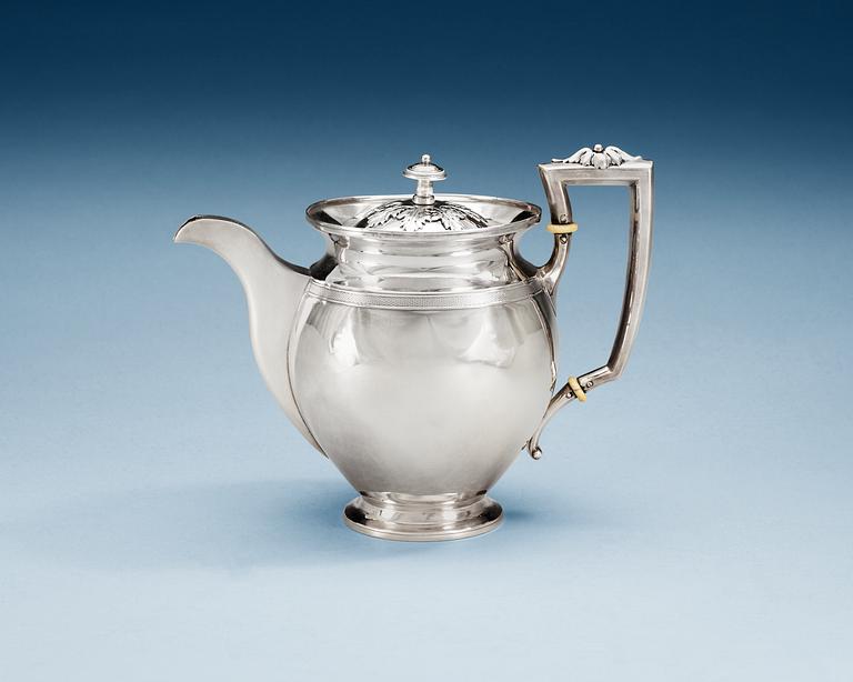 A Russian 20th century silver coffee-pot, un known makers mark, St. Petersburg.