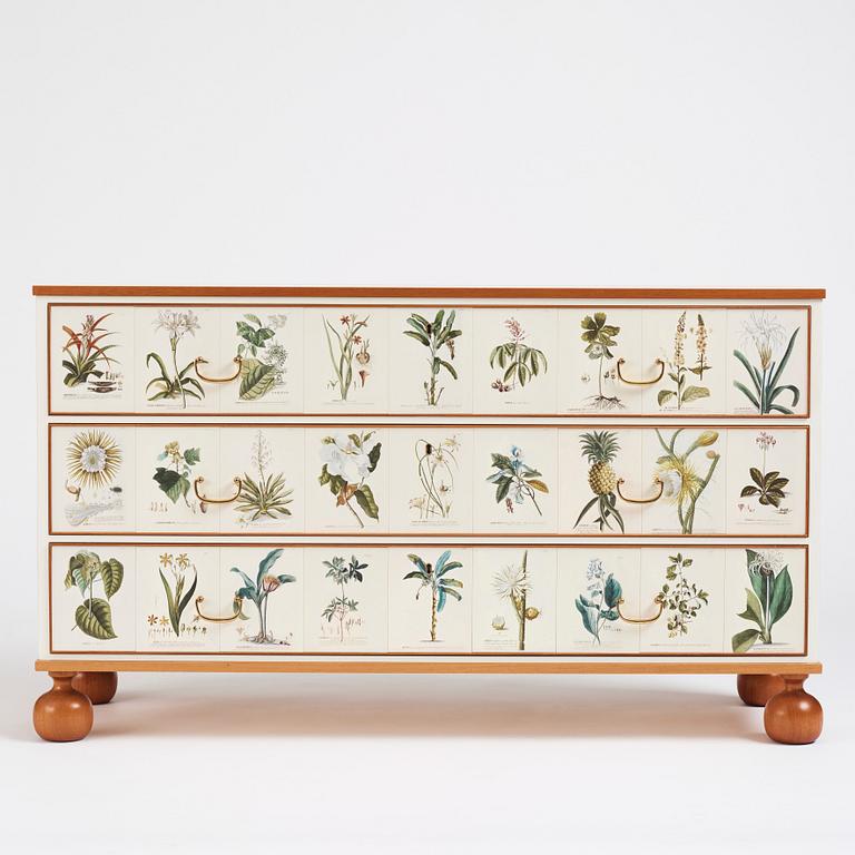 Josef Frank, a mahogany chest of drawers 'Florabyrå Linné', Svenskt Tenn, Sweden 2007, model 1050, jubilee ed. 43/50.