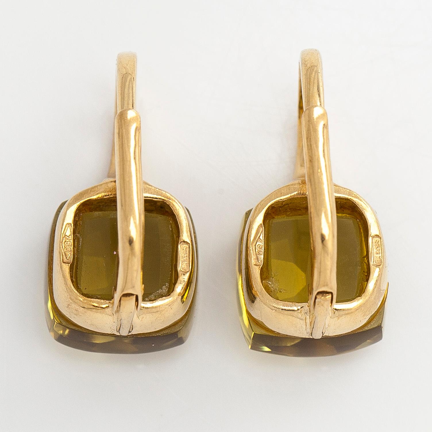 Örhängen, 18K guld med limekvarts/peridot, Italien.