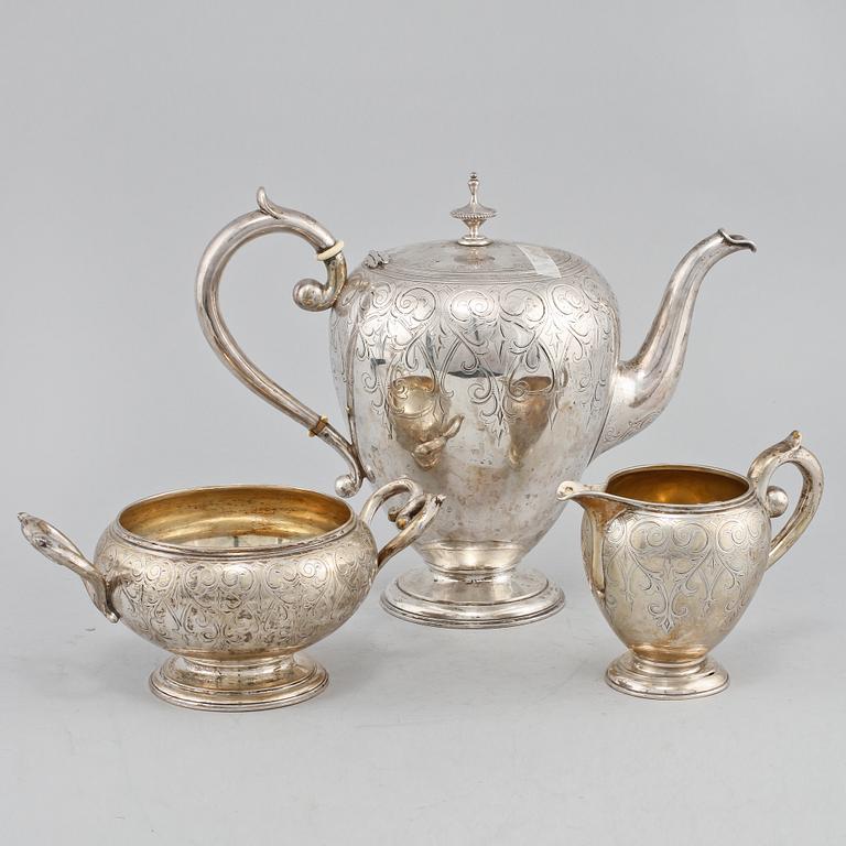 TESERVIS, 3 delar, låghaltigt silver, Tyskland, 1800-talets andra hälft. Vikt 800 g.