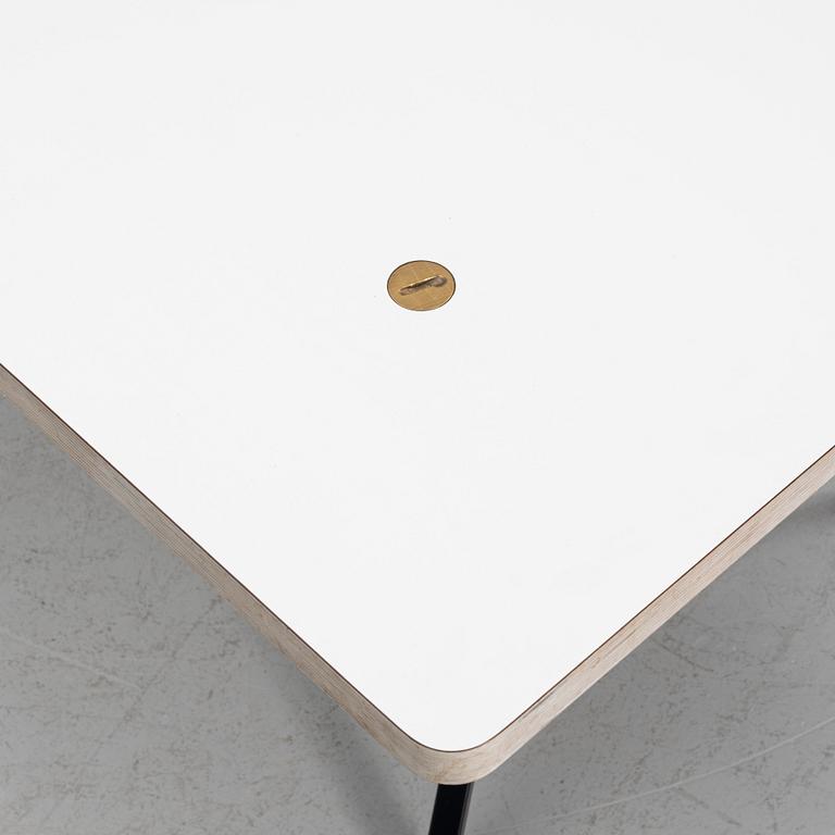 Per Söderberg, a 'NEB' table, No Early Birds.