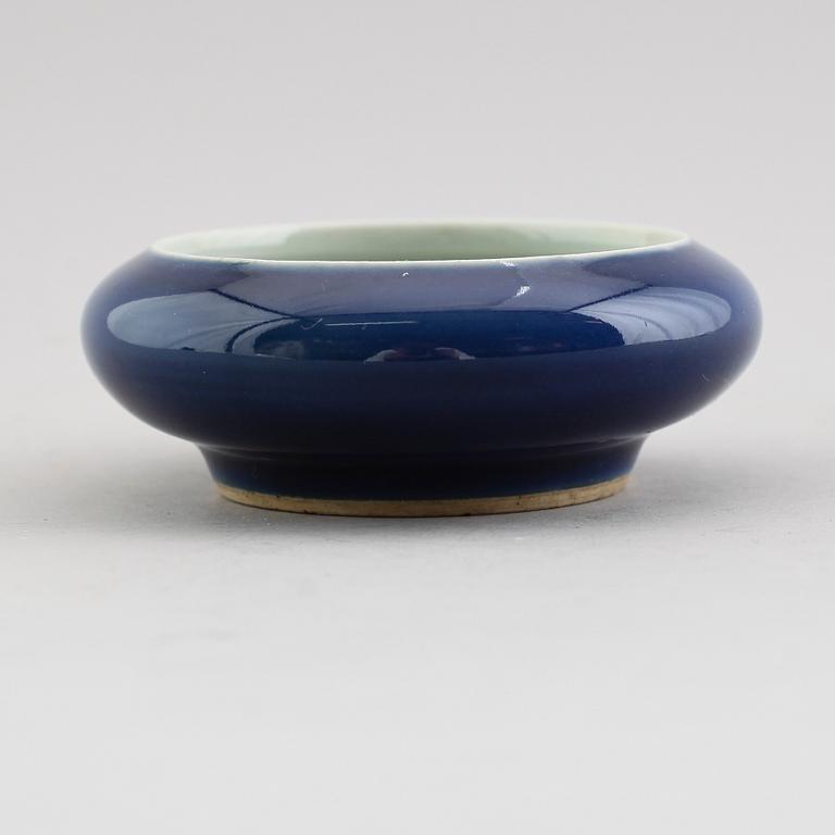 PENSELBAD, porslin, Kina, 1800-/1900-tal.