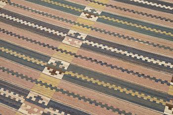 Märta Måås-Fjetterström, matta, "Herrumsmattan", rölakan, 329 x 258 cm, signerad MMF.