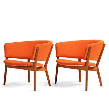 375. Nanna Ditzel, a pair of teak lounge chairs, Søren Willadsen, Denmark 1950-60's.