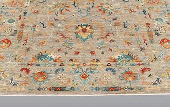 Carpet, Ziegler Design, ca 305 x 196 cm.