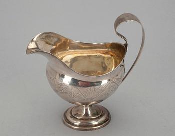 KERMAKKO, hopeaa, Johan Jakob Tortberg, Pori 1831. Paino 114,4 g.