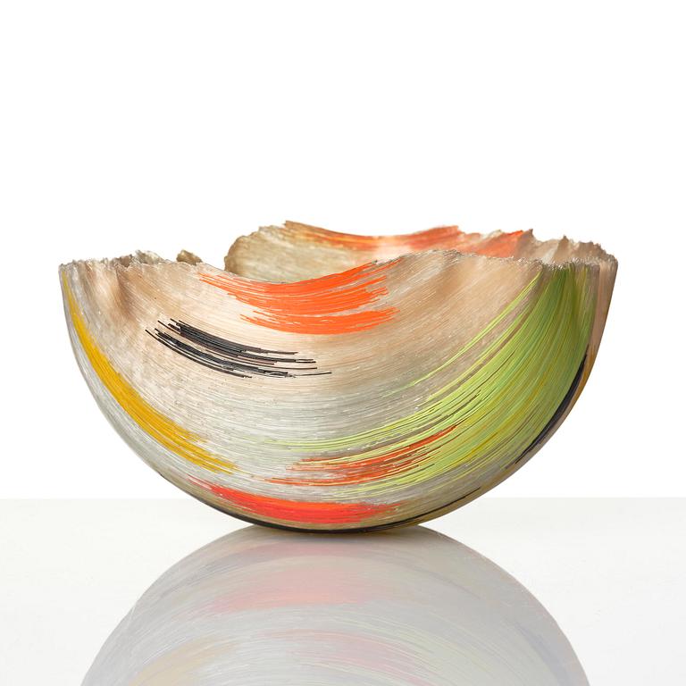 Mary Ann Toots Zynsky, a filet-de-verre glass bowl, Seattle, USA.