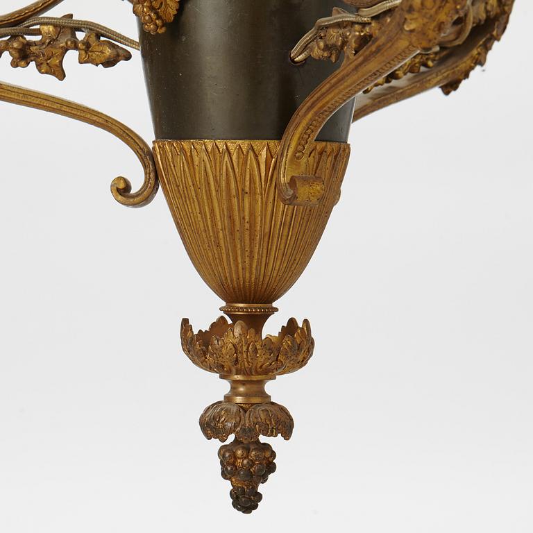 A chandelier, mid/second half of the 20th century.