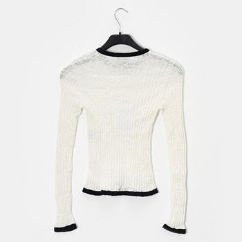 Chanel, a cotton pullover, size 34.