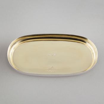 A silver box from C G Hallberg in Stockholm, 1917.