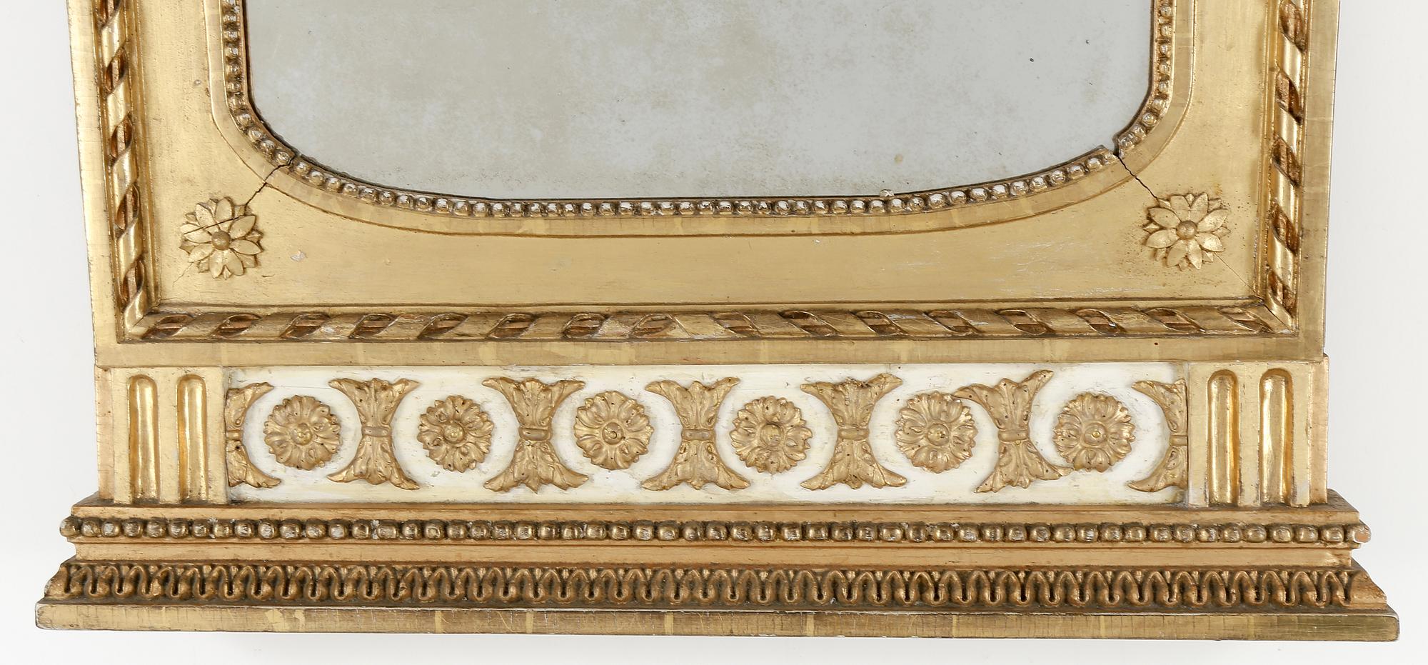 SPEGEL, sengustaviansk, omkring år 1800.