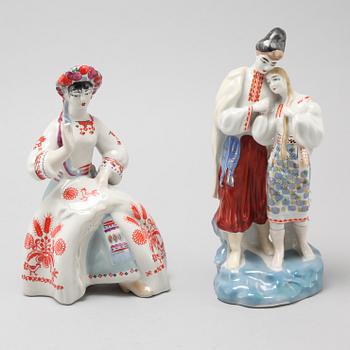 Two porcelain figurines, probably Russia / Soviet.