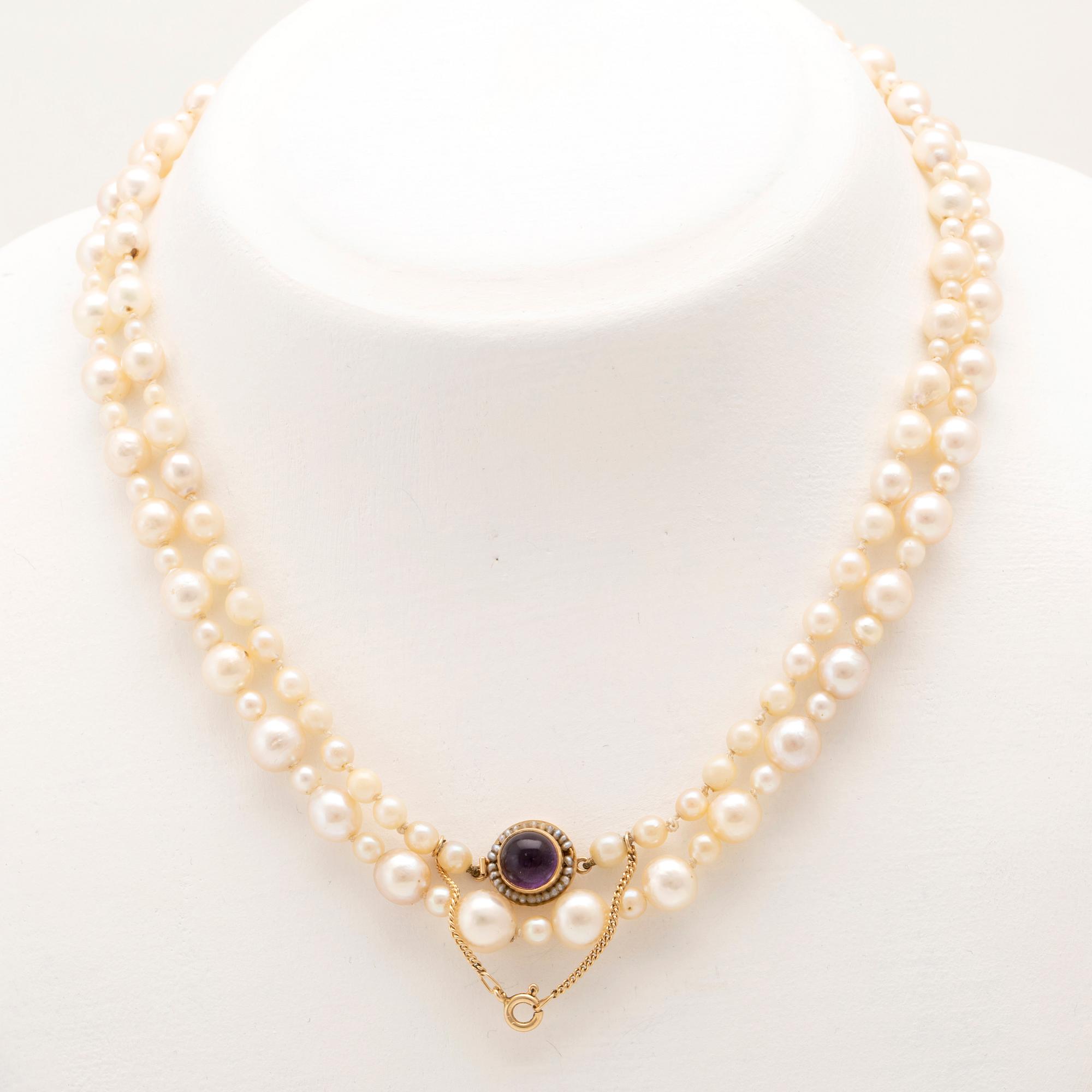 Ateljé Stigbert collier av odlade pärlor med lås 18K guld Stockholm 1964.