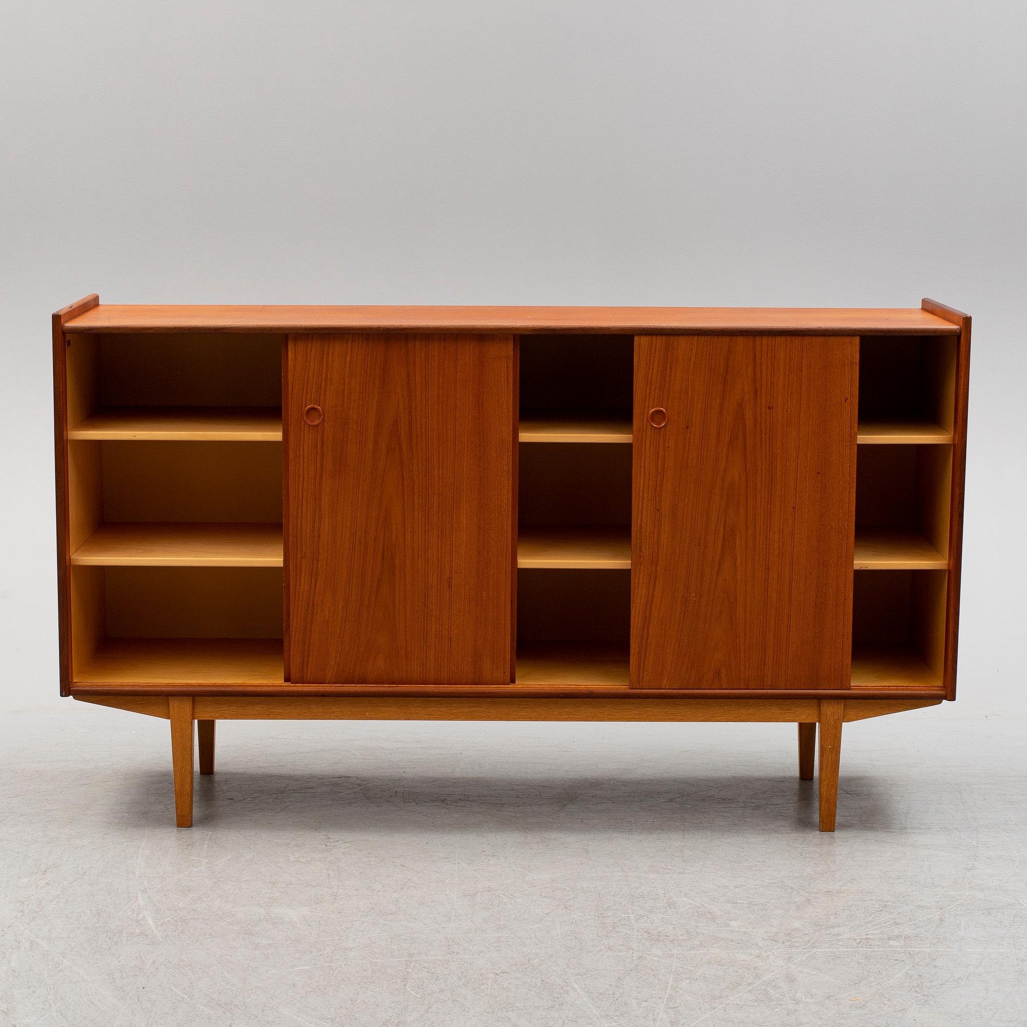 A 1950s/1960s teak veneered sideboard, Bräntorps.