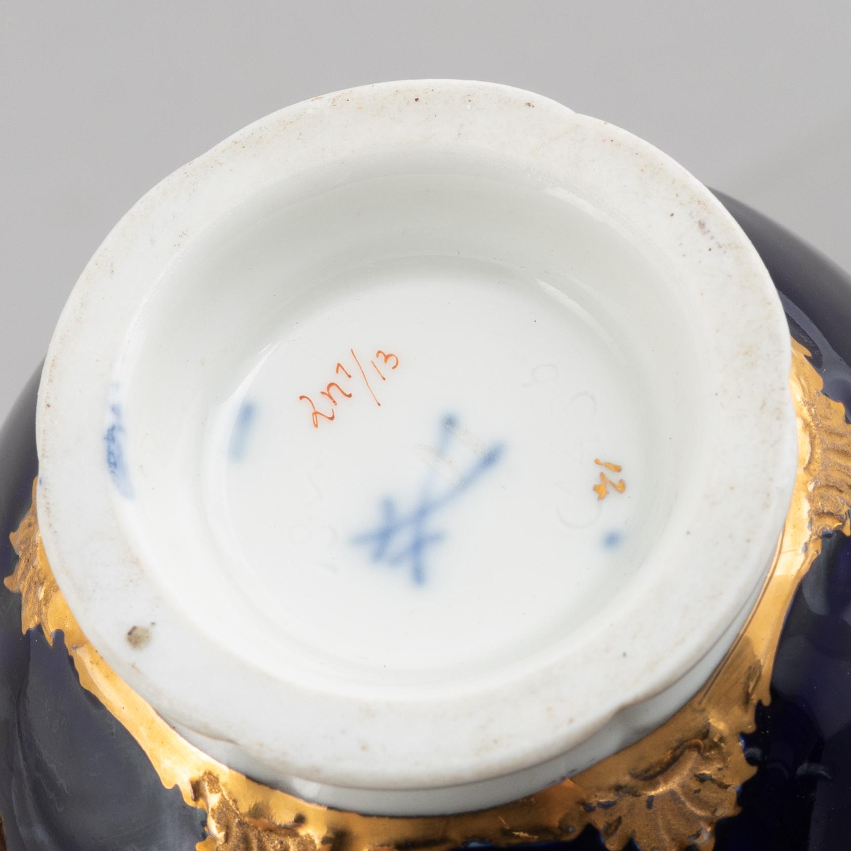A Meissen porcelaine coffee service, 20th Century (9 pieces).