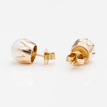 A pair of 14K gold earrings with cultured pearls.