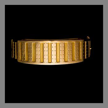 ARMBAND, "Metsäpirtti" 18K guld, Kalevala Koru 1962. Original etui. Vikt 44,5 g.