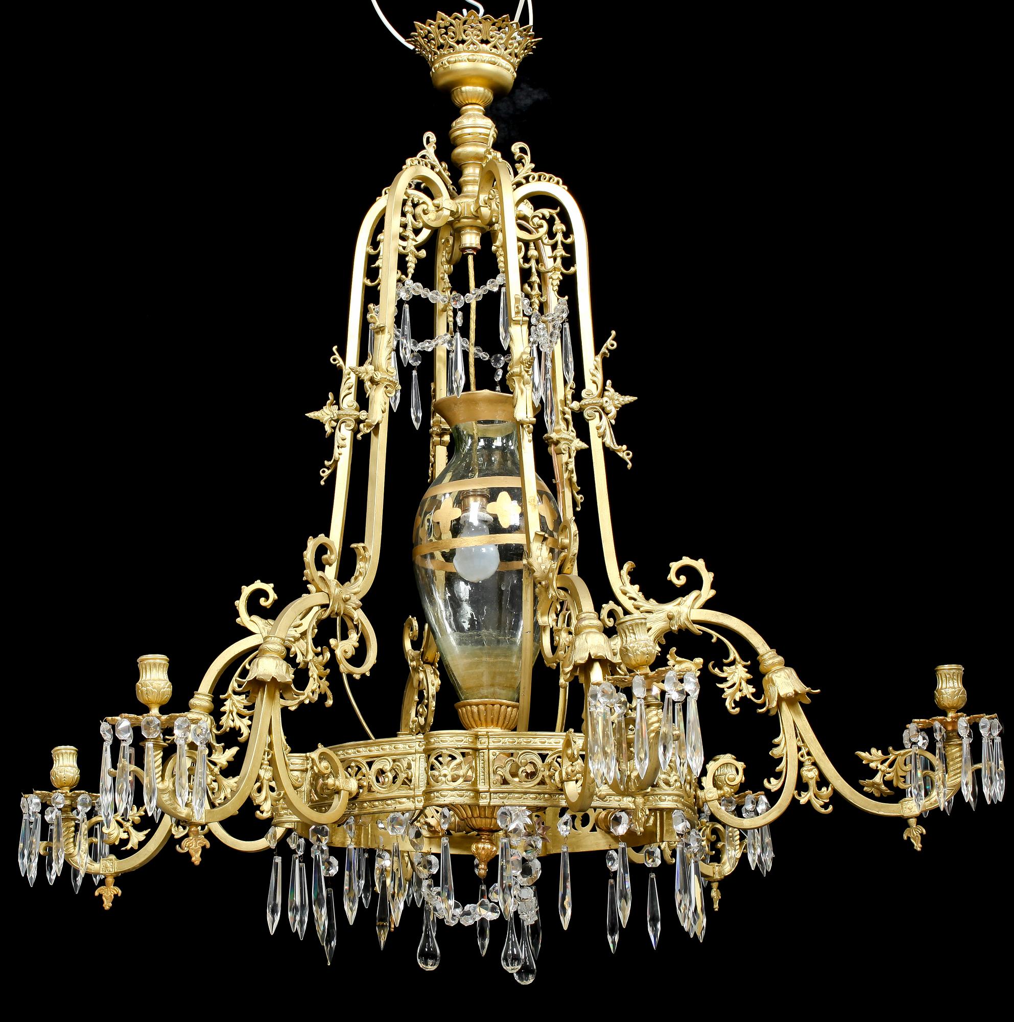 LJUSKRONA, omkring sekelskiftet 1900. Höjd ca 110 cm.