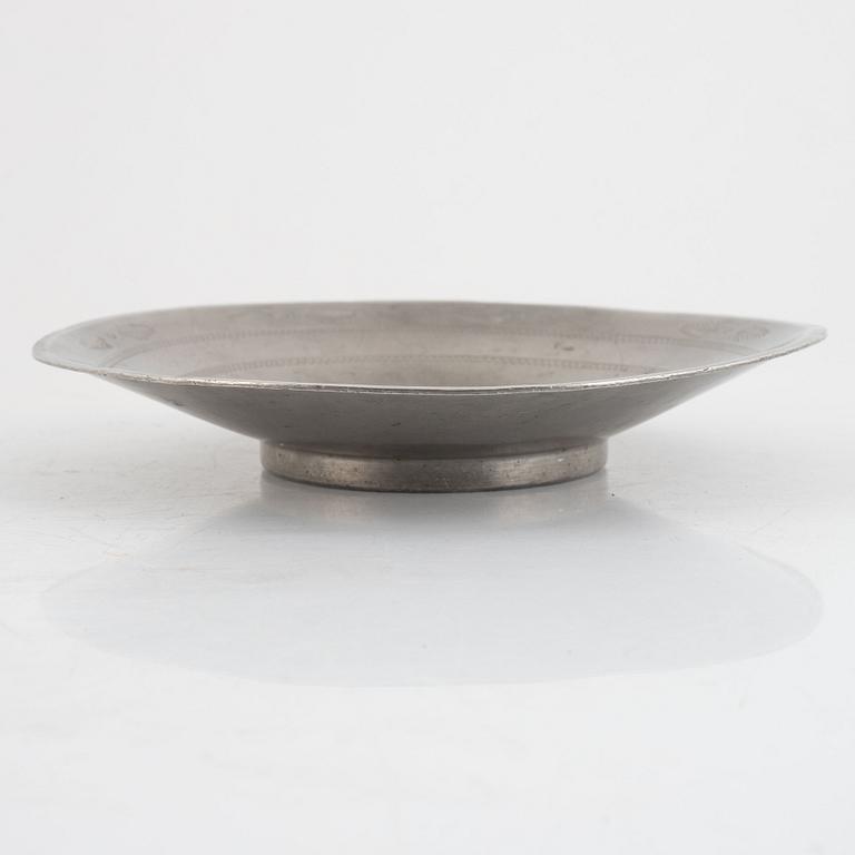 Firma Svenskt Tenn, a pewter dish, Stockholm 1932.