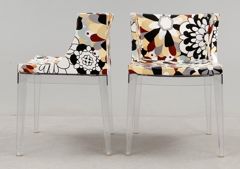 KARMSTOLAR, ett par, "Medemoiselle", Philippe Starck för Kartell.