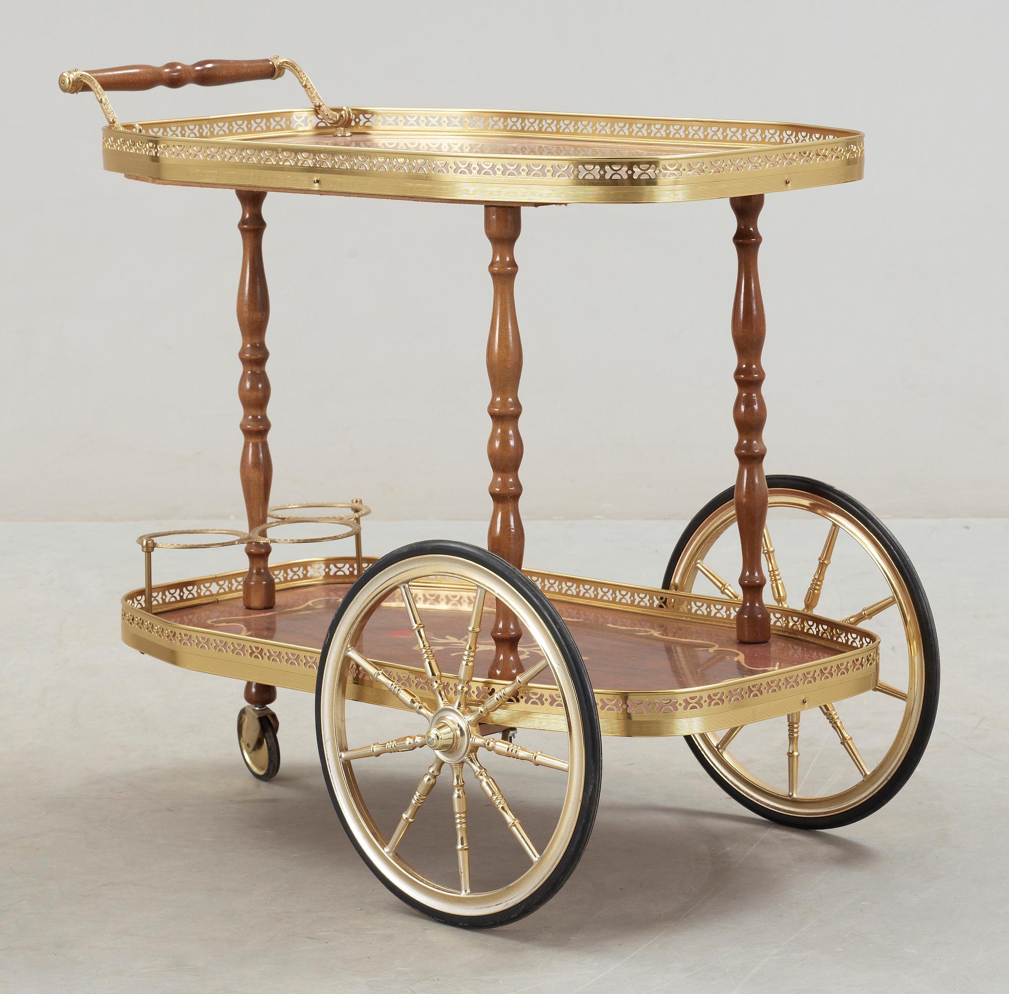 SERVERINGSVAGN, 1900-talets andra hälft.