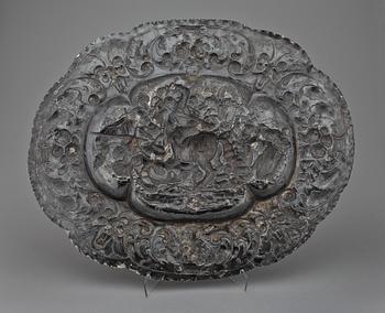 PRESENTERFAT, silver, Tyskland, barockstil, 1800-tal. Vikt ca 1430 gram.