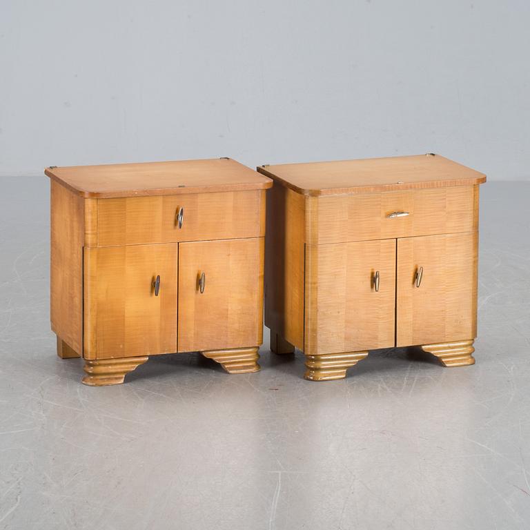 SÄNGBORD, ett par, 1900-talets första hälft.