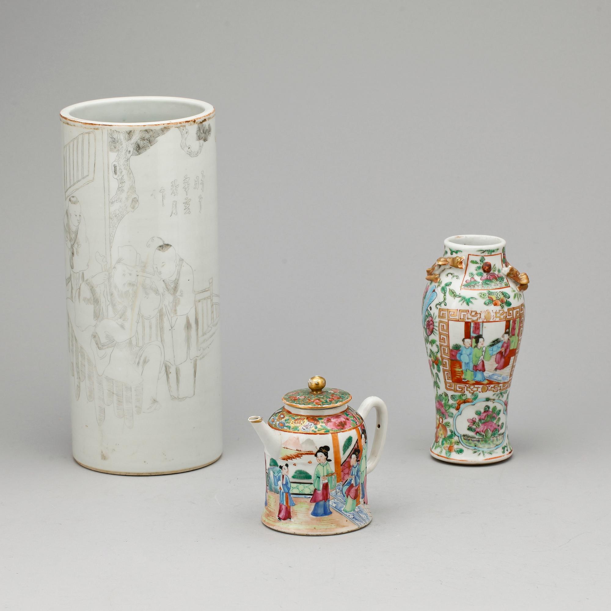 VASER, 2 st samt TEKANNA, porslin, Kina, Kanton, 1900-tal.