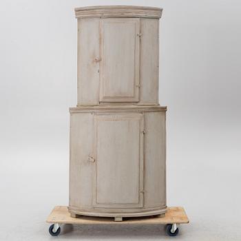 Corner cabinet,