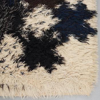 Ingrid Dessau, Matto, "Björnloka", knotted pile, ca 238-239 x 181-183,5 cm, designed by Ingrid Dessau.