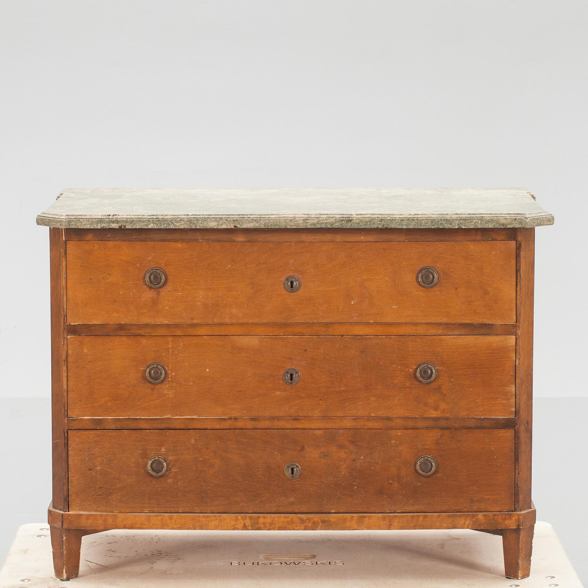 BYRÅ, gustaviansk stil, 1800-tal.