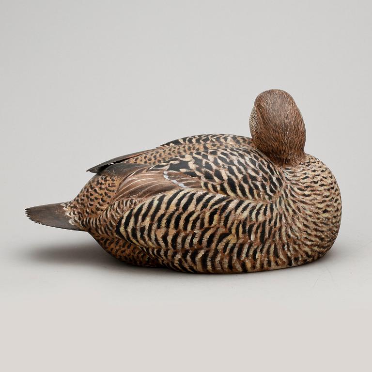 BILLY HELLSTEN, skulptur, limmad björk, signerad och daterad 2000.