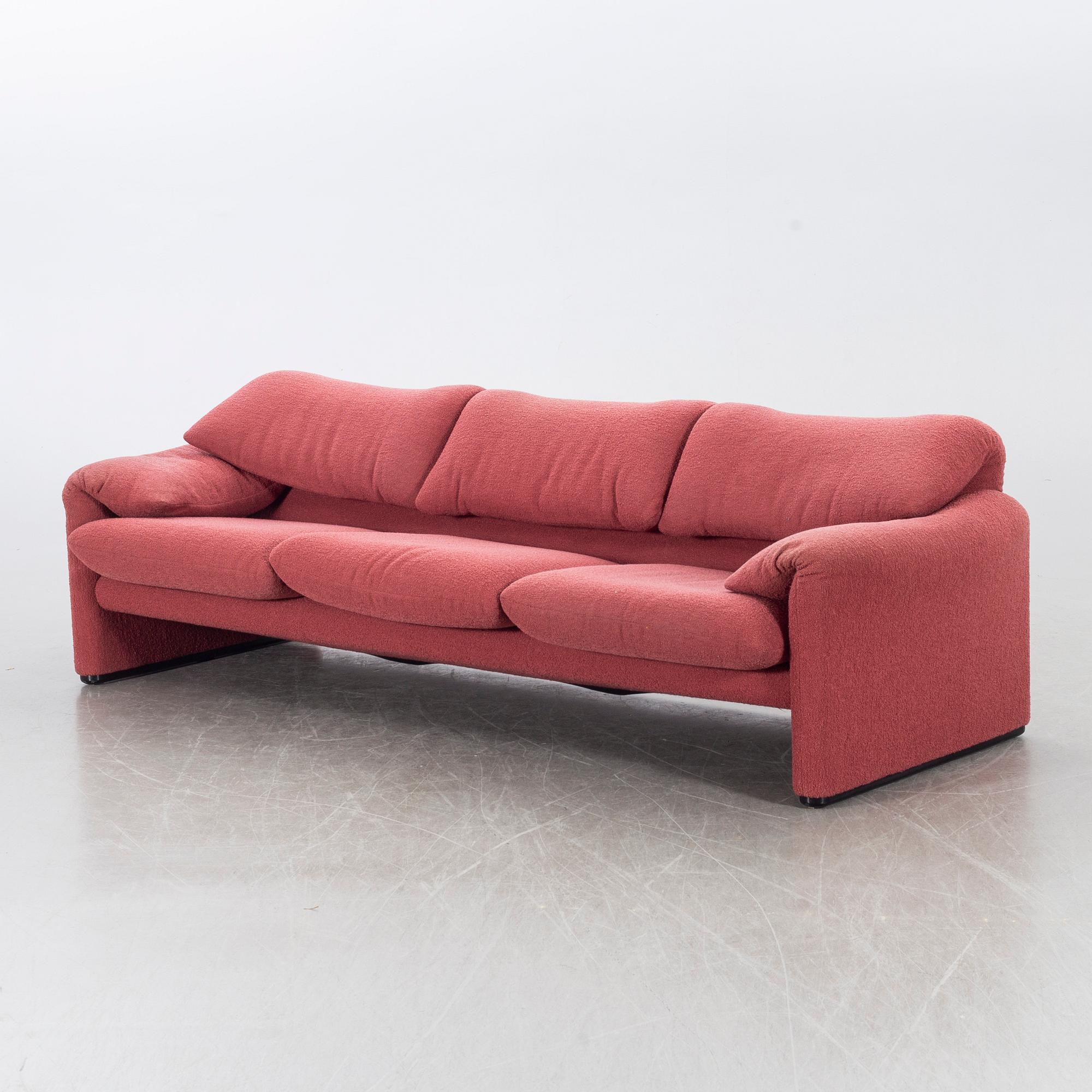 VICO MAGISTRETTI, A "Maralunga" sofa, Cassina, Italy, later part of the 20th century.