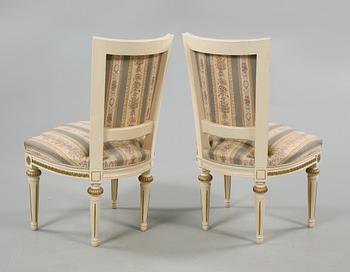 STOLAR, ett par, gustaviansk stil, 1900-talets andra hälft.