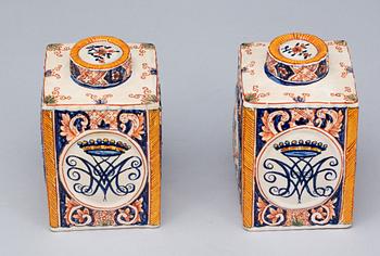 TEDOSOR, ett par, fajans, 1800/1900-tal.