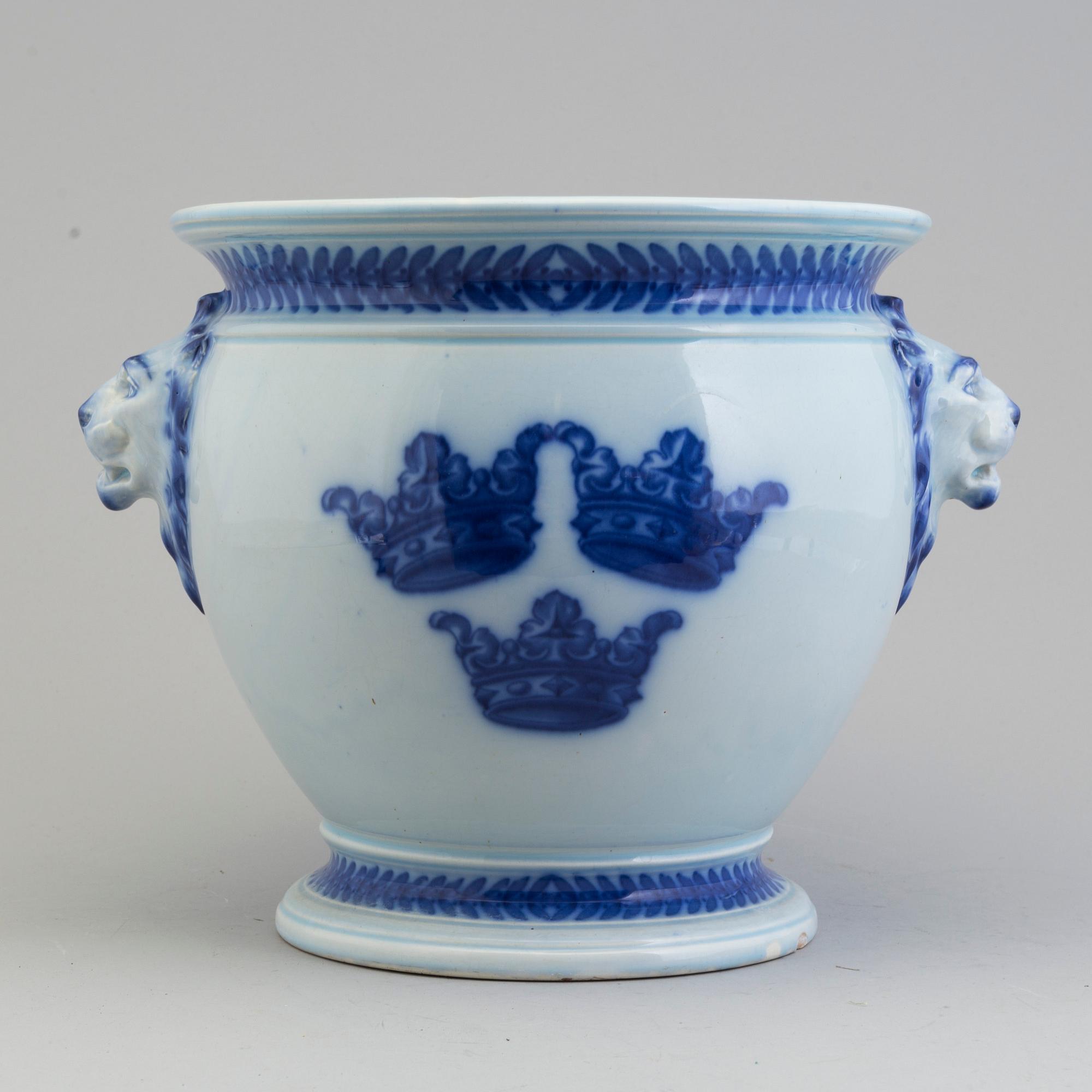 JOSEF EKBERG, a glazed porcelain "Three Crown" coat of arms flower pot, Gustavsberg, Sweden 1911.
