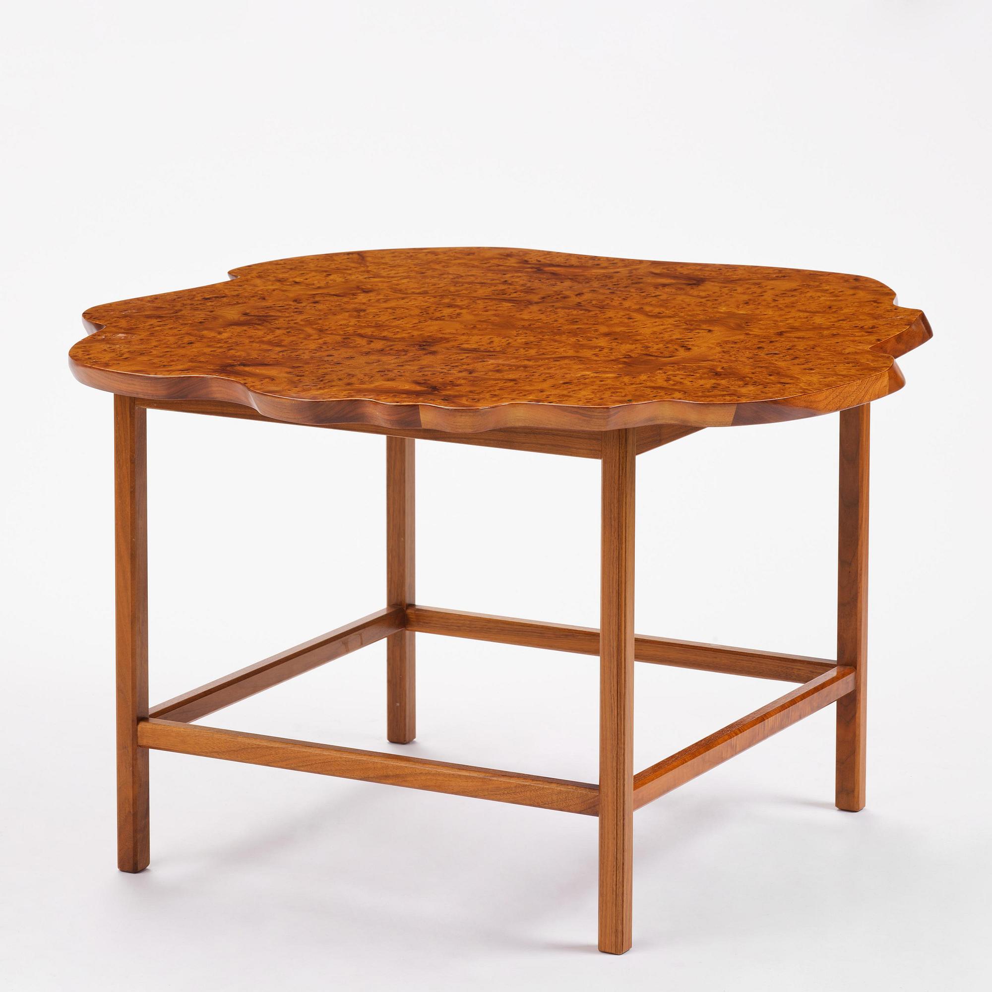 Josef Frank, soffbord, modell 1057, Firma Svenskt Tenn, efter 1985.