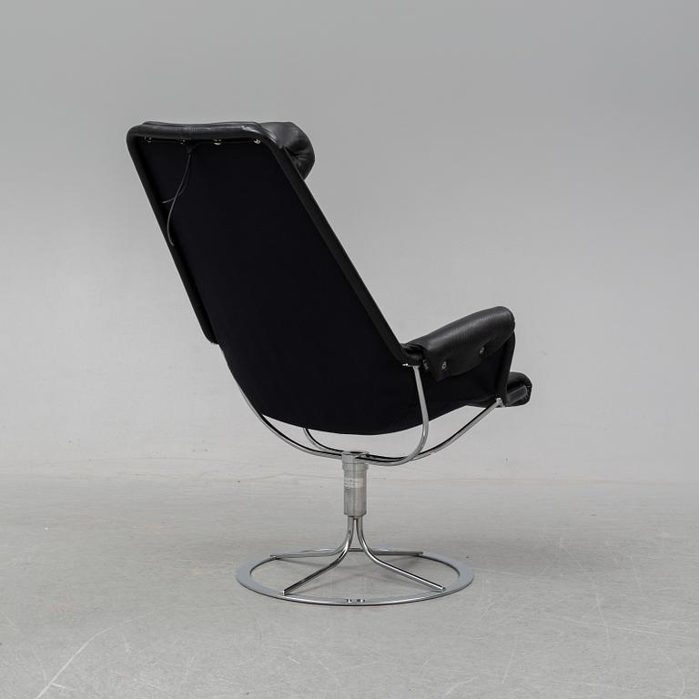 BRUNO MATHSSON, fåtölj, "Jetson", Dux, omkring 2010.