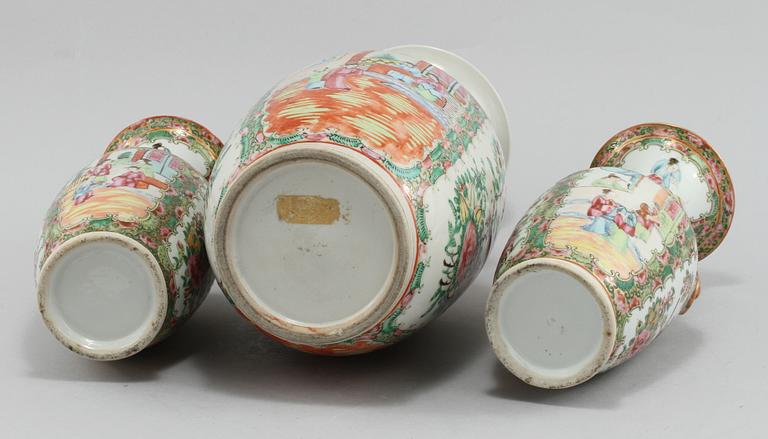 URNOR, 3 st, porslin, Kina, Kanton, 1800-tal.