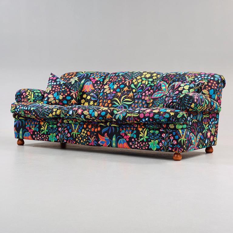 A Josef Frank sofa, 'model 703', Svenskt Tenn, Sweden.