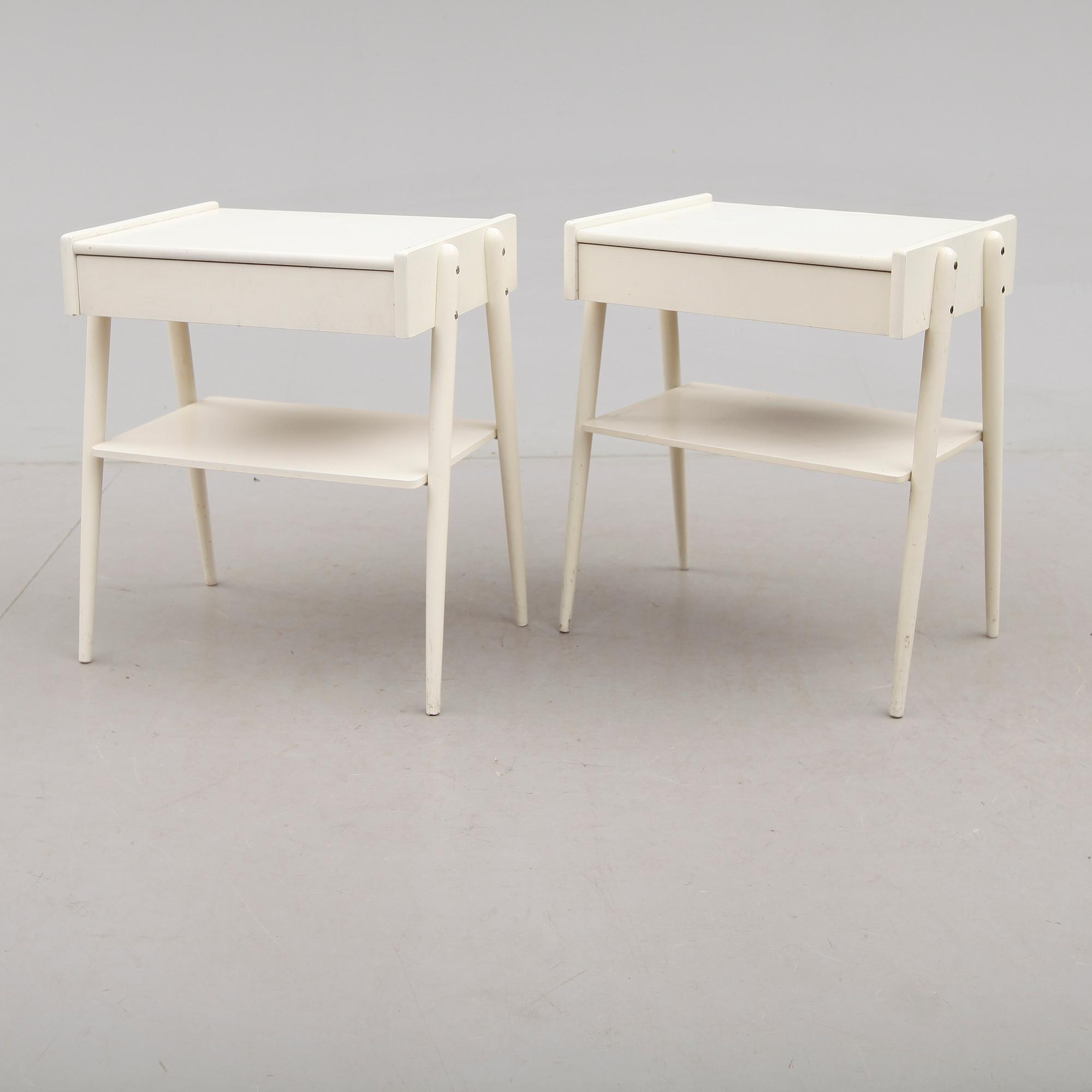 SÄNGBORD, 1 par, AB Carlström & CO Möbelfabrik, 1900-talets mitt.