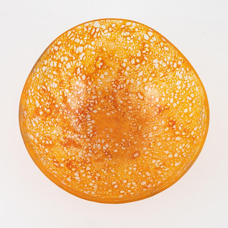 Kjell Engman, a glass bowl, 'Dino', Kosta Boda.