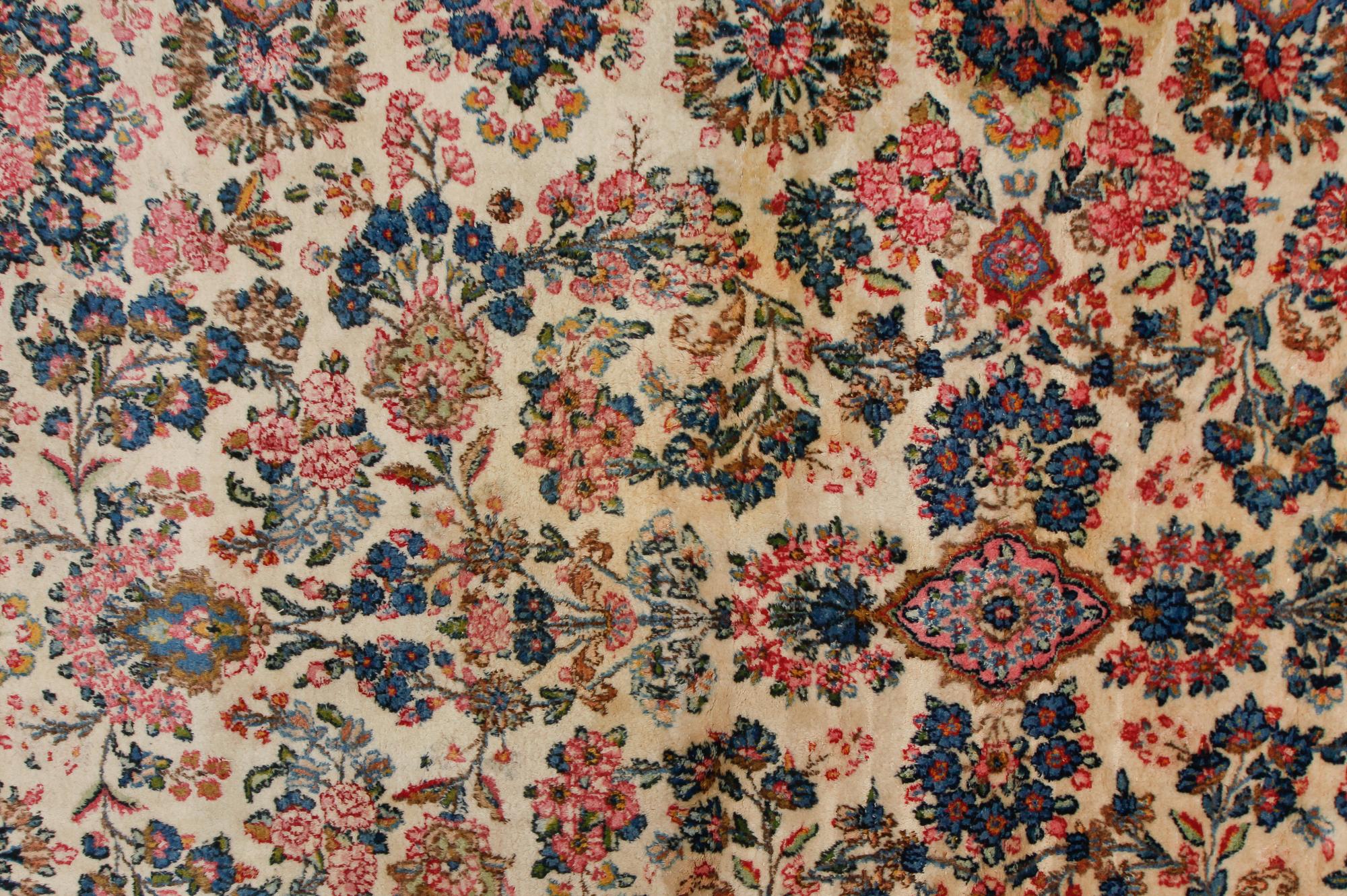 MATTA, Kirman, old, cm 328 x 212 m.