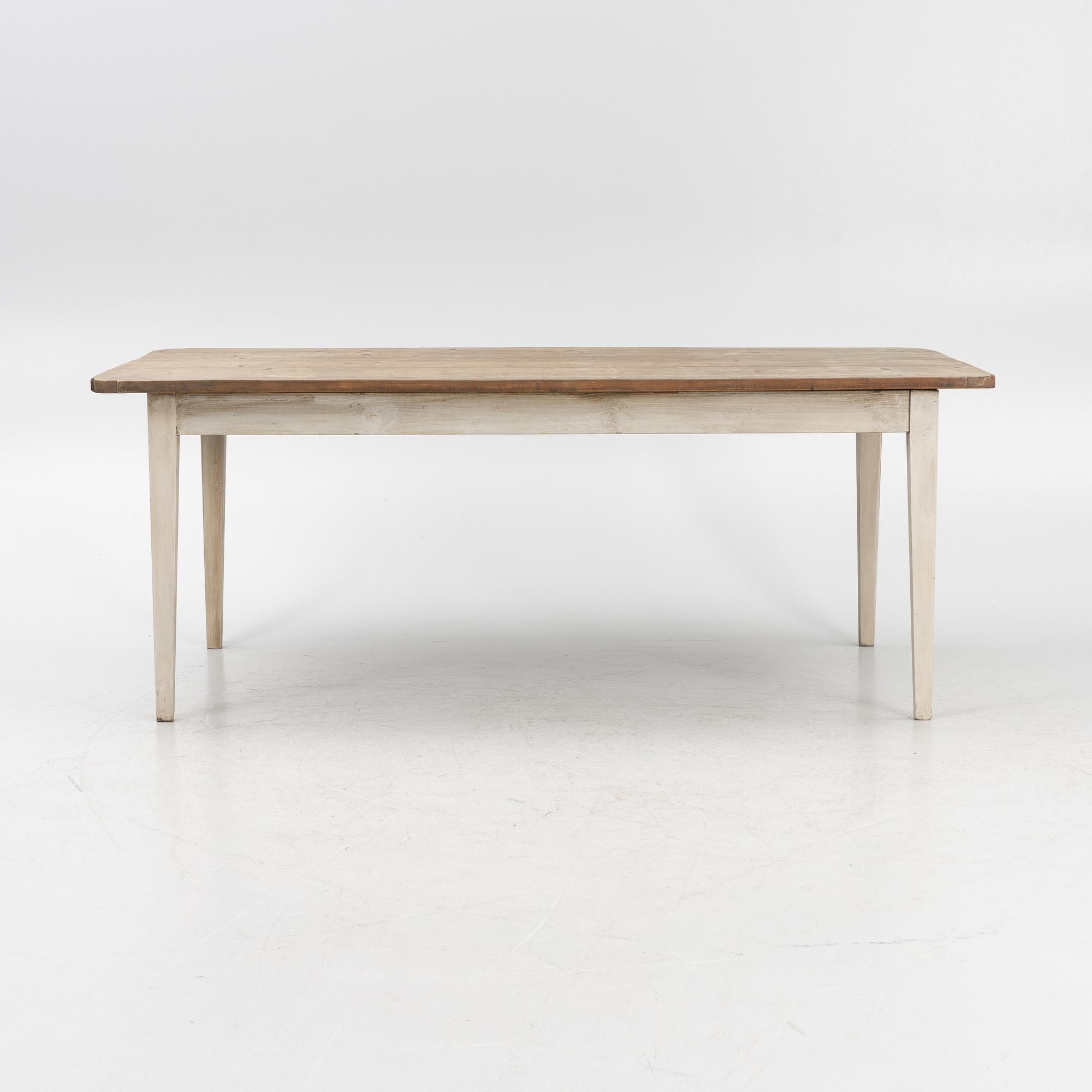 Table, first half of the 20th century.