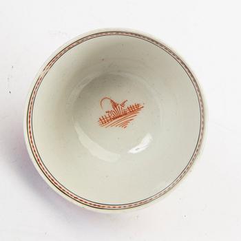 A Chinese 18th century porcelain cup.