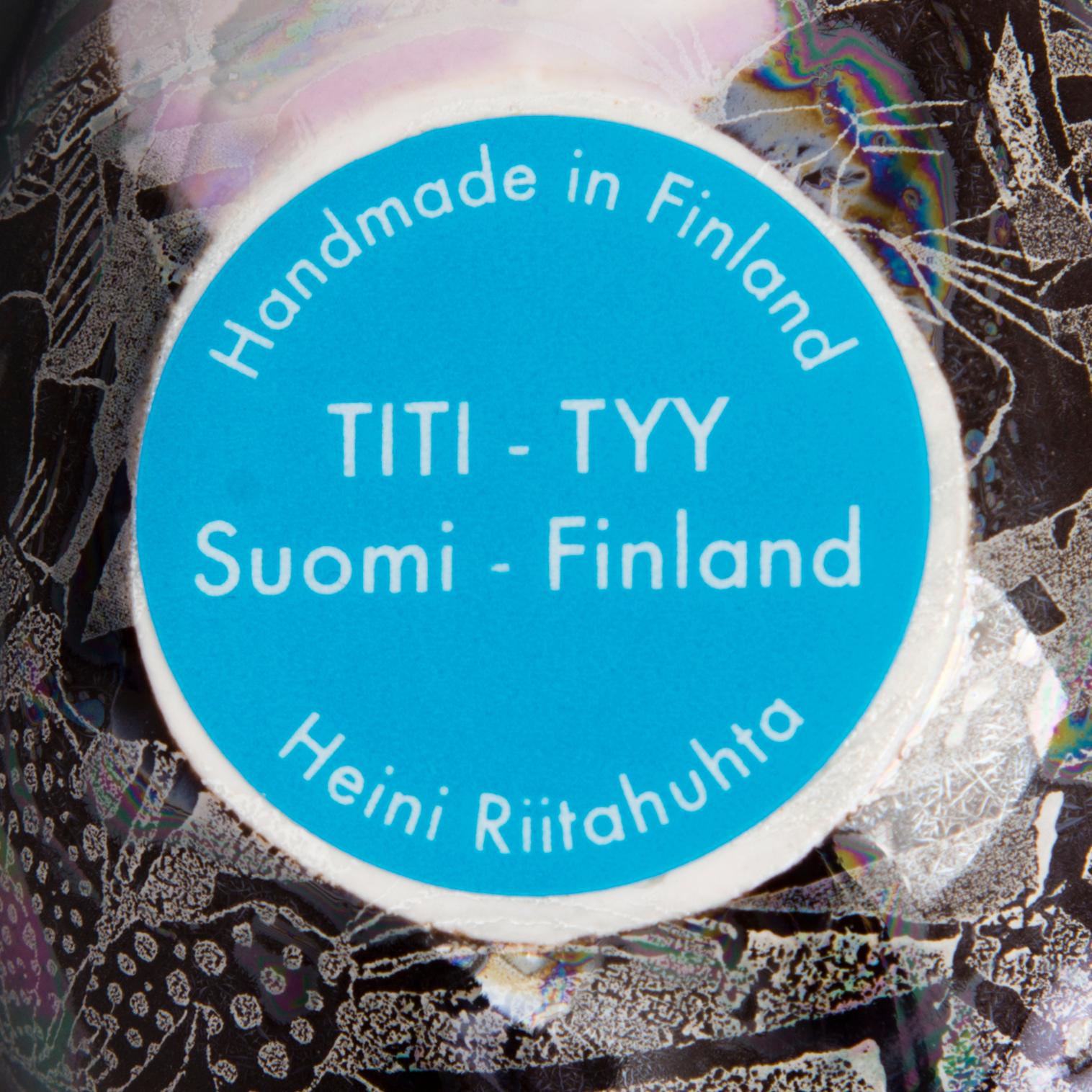 HEINI RIITAHUHTA, figuriineja/lintupillejä 2 kpl, posliinia, "Titi-tyy", tarramerkityt.