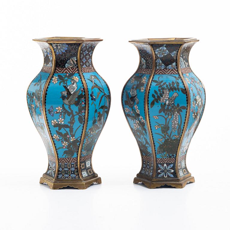 A pair of Japanese cloisonné hexagonal vases, Meiji (1868-1912).