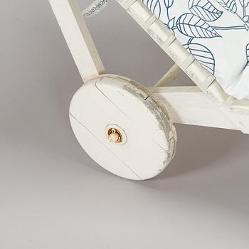 Aino Aalto, lepotuoli, malli 321, "Aurinko-sarja" Artek, 1960/70-luku.