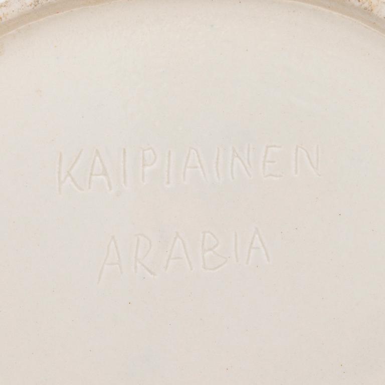 BIRGER KAIPIAINEN, a decorative plate signed Kaipiainen Arabia.