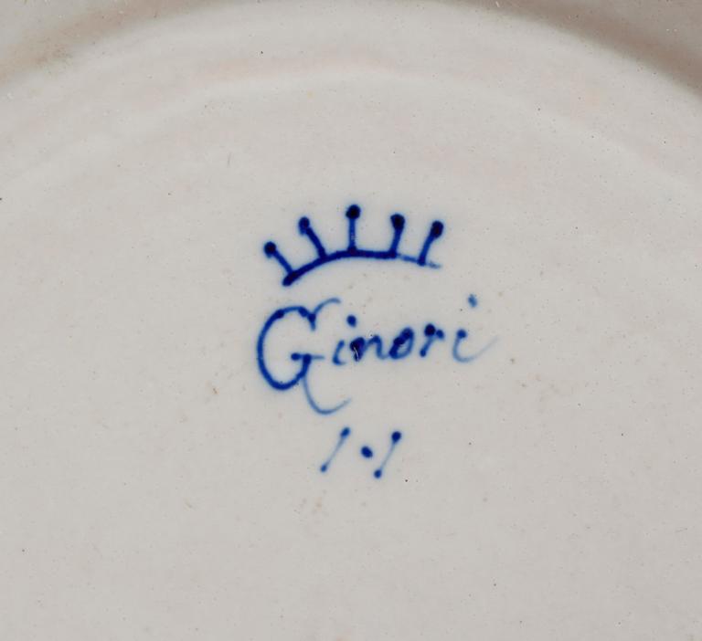 FAT, fajans, Urbinotyp, signerad Ginori, Italien, 1900-talets förta hälft.